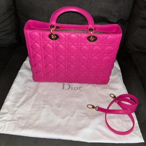 Lady Dior Handbag - Picture 7 of 15